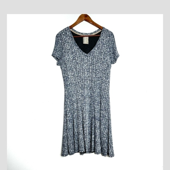 Anthropologie Dolan Left Coast Dress Ribbed Knit Swing Dress Short Sleeve V-Neck - Picture 2 of 10
